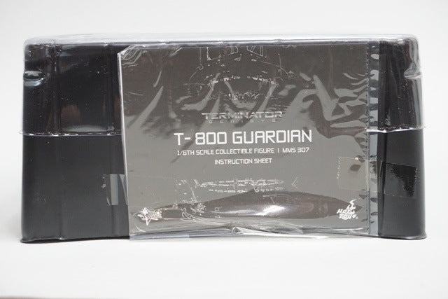 1:6 Hot Toys Movie Masterpiece Terminator: Genisys T-800 / Guardian Figure