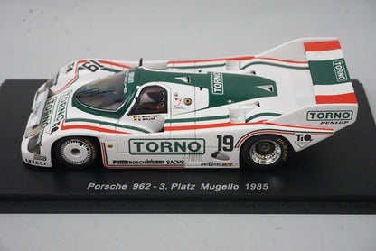 1:43 SPARK SB Collection Bellof Porsche 962 3.Platz Mugello 1985 #19