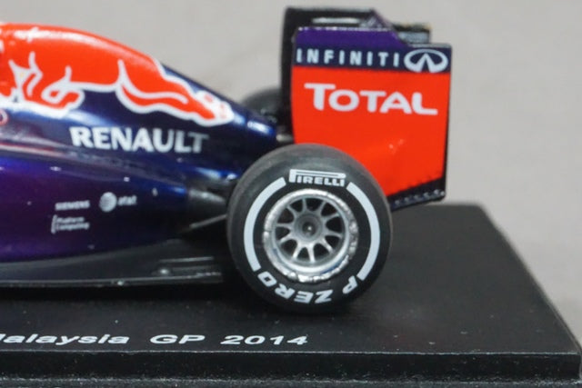 1:43 SPARK SCS143 Suzuka Circuit Special Order Red Bull RB10 Malaysia GP 2014 #1 S.Vettel