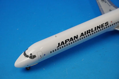 1:200 MD-90 JAL New Tsurumaru Paint JA8070 BJE3033 JALUX airplane model