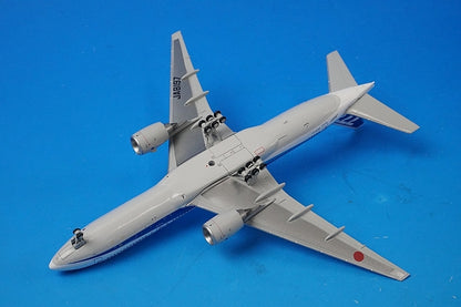 1:400 B777-200 ANA Kanji logo JA8197 EW4772002 JC Wings airplane model