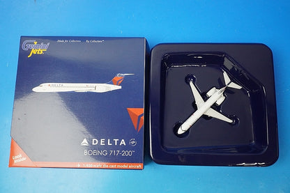1:400 B717-200 Delta N922AT GJDAL1585 Gemini airplane model