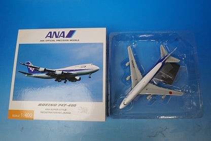 1:400 B747-400 ANA SUPER STYLE JA404A NH40000 ANA airplane model