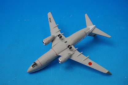 1:400 B737-700 ANA Gold Jet JA01AN NH40029 ANA