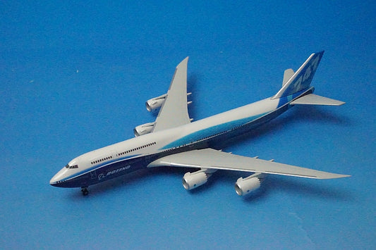 1:500 B747-8 Boeing without register number 515610 Herpa