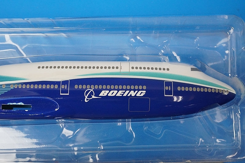 1:200 B747-8 Boeing House Color *Registration Number Not Assigned Hogan airplane model