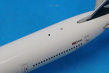 1:400 B777-300ER Cathay Pacific Oneworld B-KQI EW477W003 JC Wings airplane model