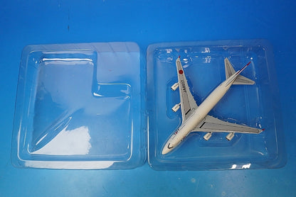 1:400 B747-400 JAL Arc Paint JA8077 *Outer box missing JA009B Jet-x airplane model