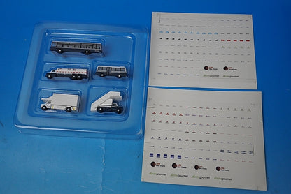 1:200 Airport Diorama Ground Service Vehicle Set G2APS450 Gemini airplane model