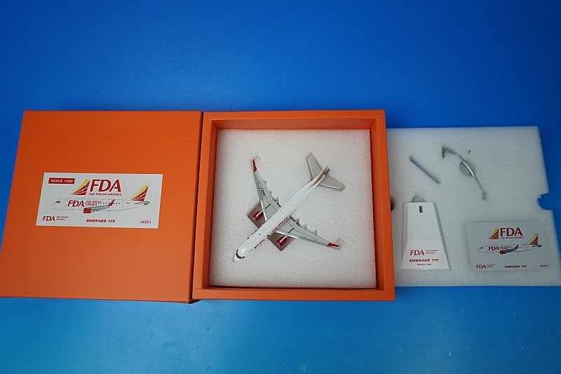 1:200 Embraer 175 FDA No. 12 White JA12FJ EW2175001 airplane model