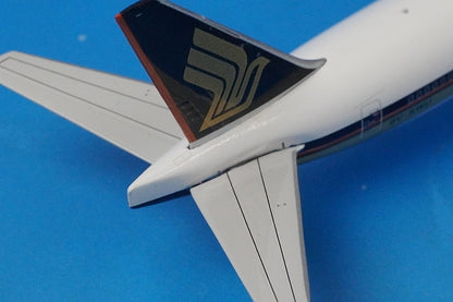 1:400 B777-300ER Singapore 9V-SWU 10855 Phoenix airplane model