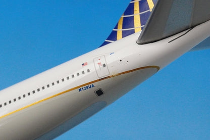 1:400 B747-400 United N128UA GJUAL1146 Gemini airplane model