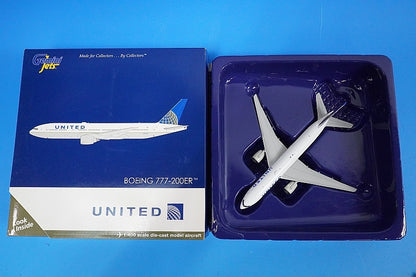 1:400 B777-200ER United N796UA GJUAL1589 Gemini airplane model