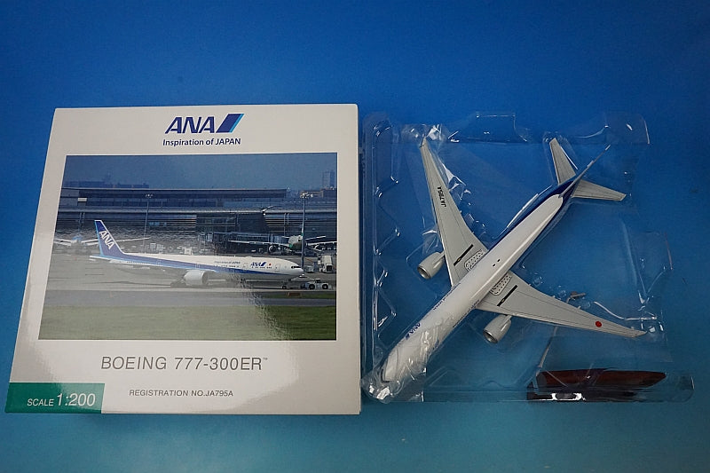 1:200 B777-300ER ANA WiFi with radome and gear JA795A NH20166 ANA