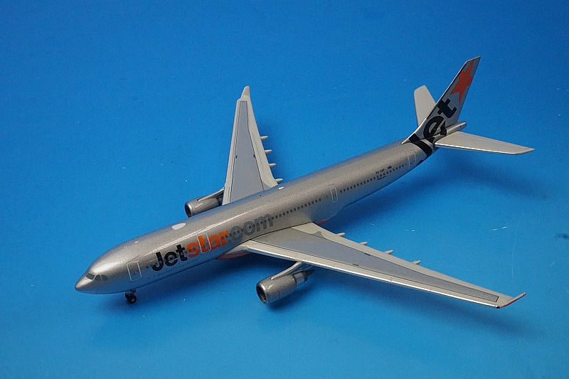 1:400 A330-200 Jetstar VH-EBF exclusive display stand included GJJST880 Gemini