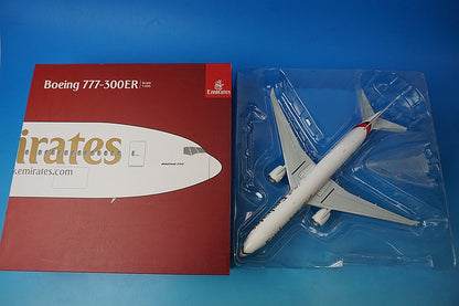 1:200 B777-300ER Emirates A6-ENV 557467 Herpa