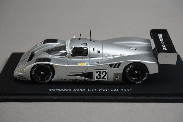 1:43 SPARK S1253 Mercedes Benz C11 Le Mans 1991 #32 model car