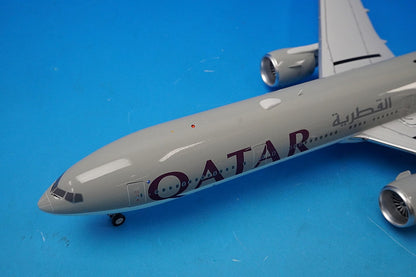 1:200 B777-300ER Qatar A7-BEN IF773QT0422 INFLIGHT airplane model