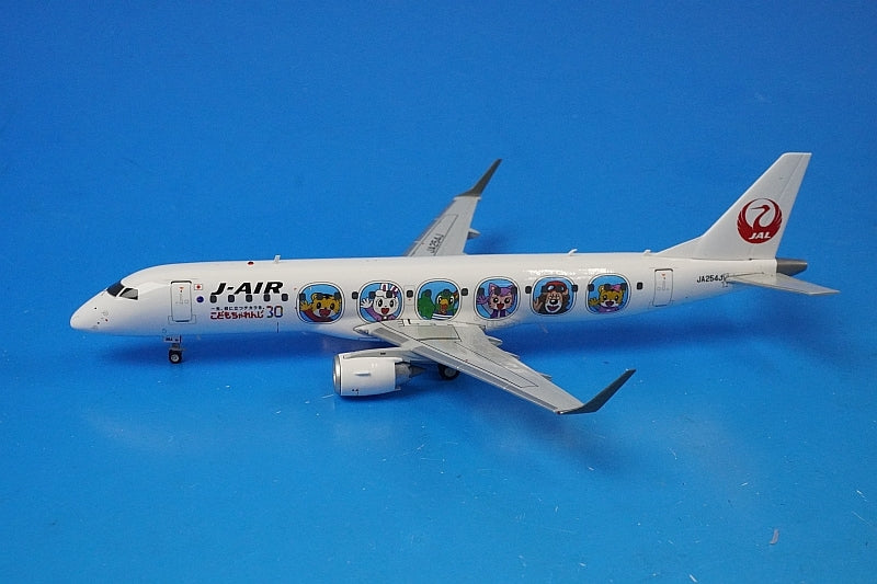 1:200 Embraer 190 JAL J-AIR Shimajiro Jet JA254J EW2190002 JC Wings airplane model