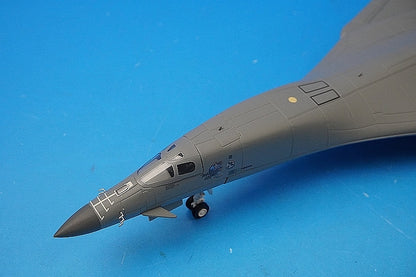 1:200 B-1B Lancer USAF 34th Bomb Wing Thunderbirds Ellsworth Air Force Base #86-0115 558679 Herpa airplane model