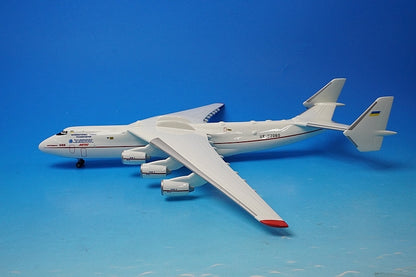 1:200 Antonov An-225 Mriya UR-82060 555814 Herpa