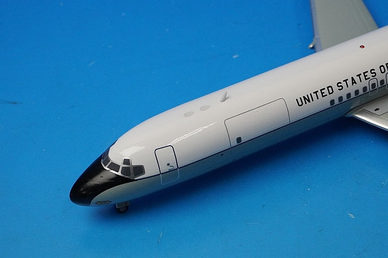 1:200 C-9A DC-9-30 US Air Force Nightingale 71-0880 IFC9A0880 INFLIGHT airplane model