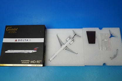 1:200 B737-500 United N16646 G2UAL410 Gemini airplane model