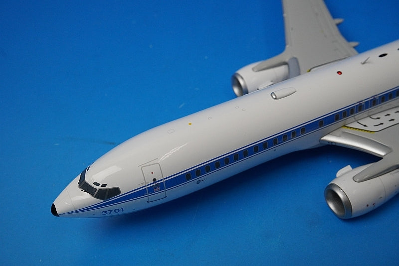 1:200 B737-800 Republic of China Air Force Taiwan Air Force #3701 LH2243 JC Wings airplane model