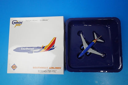 1:400 B737-700 Southwest New Paint N708SW GJSWA1461 Gemini airplane model