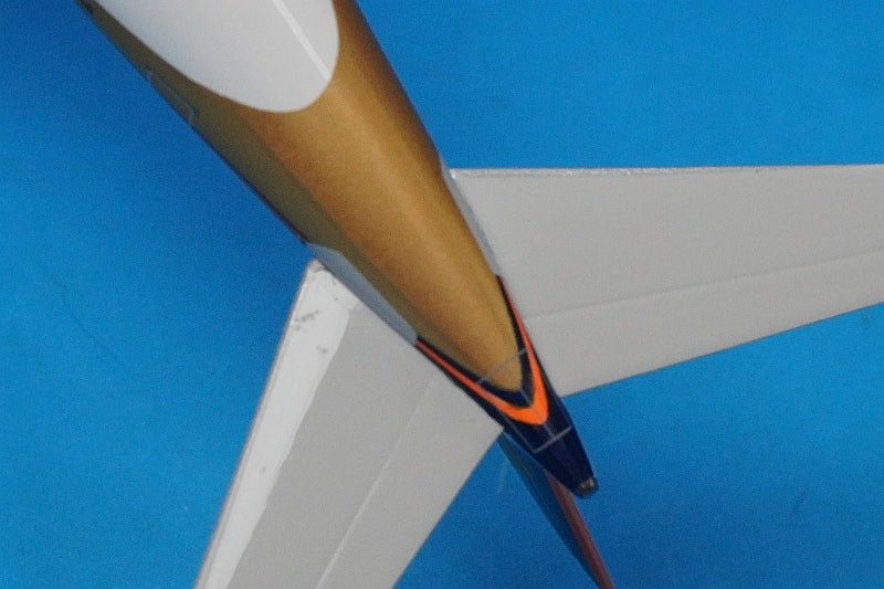 1:400 A340-500 Singapore 9V-SGB 04478 Phoenix airplane model