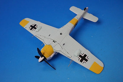 1:72 Focke-Wulf 190A-4 German Air Force White 8 AA34301 CORGI airplane model