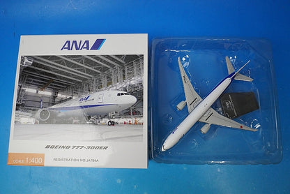1:400 B777-300ER ANA JA784A NH40057 airplane model