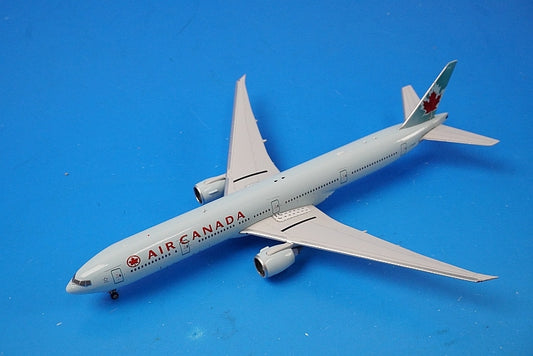 1:400 B777-300ER Air Canada C-FIVW 11321 Phoenix airplane model