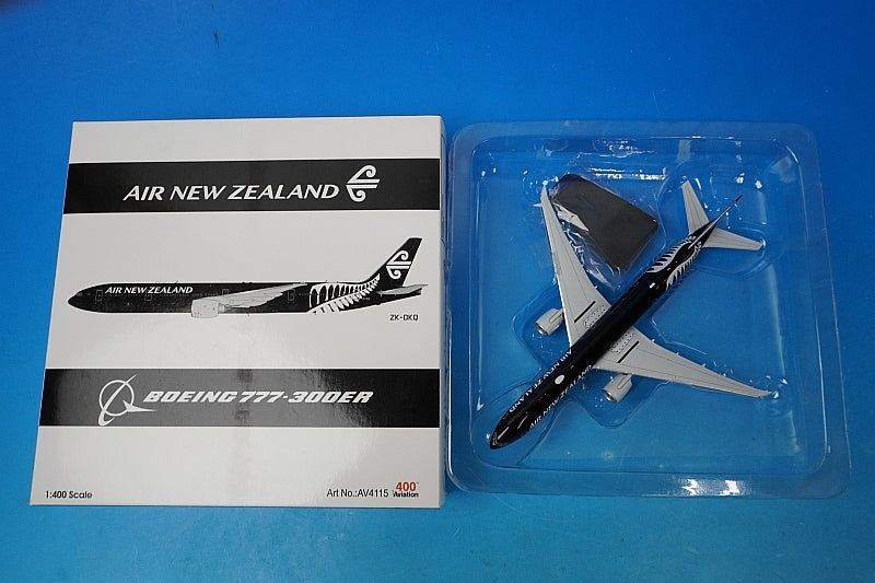 1:400 B777-300ER New Zealand All Blacks ZK-OKQ AV4115 Aviation airplane model