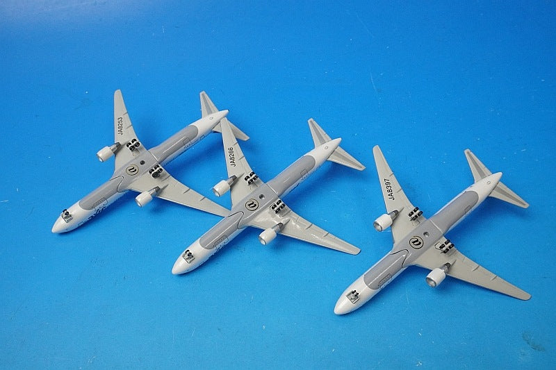 1:500 B767-300 Welcome to Japan! Japan Set of 3 JA8253 JA8397 NET Models airplane model