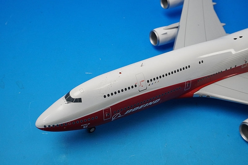 1:200 B747-8i Boeing House Color N6067E XX2001 JC Wings airplane model