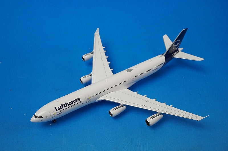 1:400 A340-300 Lufthansa D-AIGU 04547 Phoenix airplane model