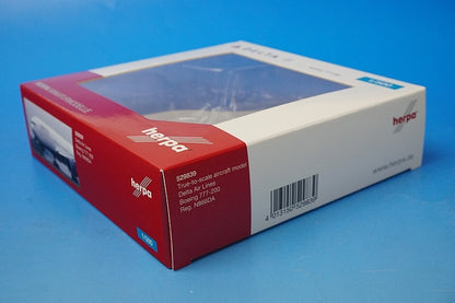 1:500 B777-200 Delta N866DA 529839 Herpa airplane model