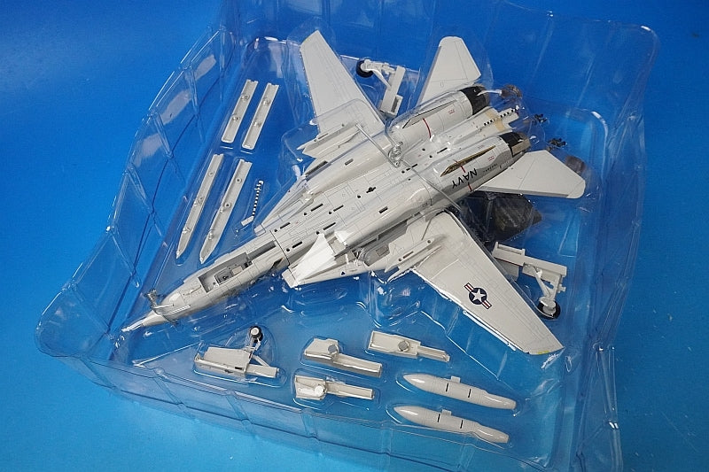 1:72 F-14A Tomcat USN Jolly Rogers aboard the aircraft carrier Nimitz AJ203 001622 CENTURY WINGS
