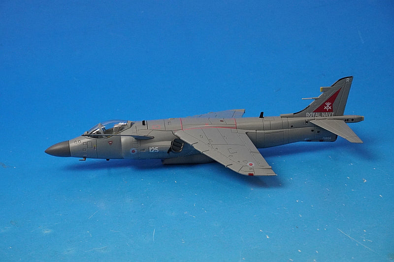 1:72 Sea Harrier FA-2, British Royal Navy, equipped with Sea Eagle anti-ship missiles, 2002, ZH804 HA4107 Hobby Master airplane model