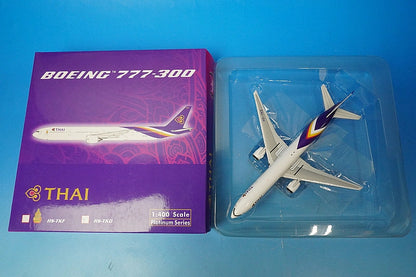 1:400 B777-300, Thailand, HS-TKD 10331 Phoenix airplane model
