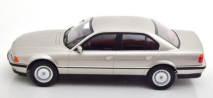 KKDC180365 KK scale 1:18 BMW 740i E38 1.series 1994 Silver