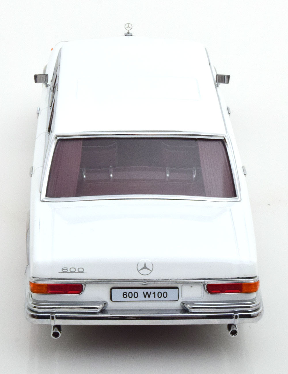 KKDC181133 KK scale 1:18 Mercedes 600 LWB W100 Pullman 1964 White