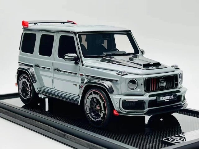 MOTORHELIX 1:18 Brabus G900 Grey