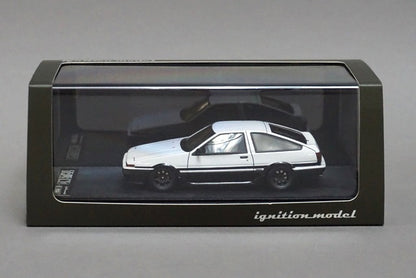 1:43 ignition model IG0484 Toyota Sprinter Trueno(AE86) 3 door GT Apex White / Black