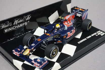 1:43 MINICHAMPS 400090012 Scuderia Toro Rosso STR4 2009 S. Buemi #12