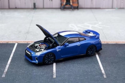 M63501 MOTORHELIX 1:64 Nissan GT-R R35 50th Anniversary Wangan Blue