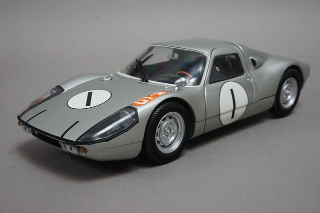 1:18 MINICHAMPS 183646701 Porsche 904 GTS Japanese GP 1964