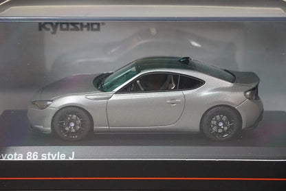 1:43 KYOSHO R43001MG Toyota 86 Style J Matte Gray