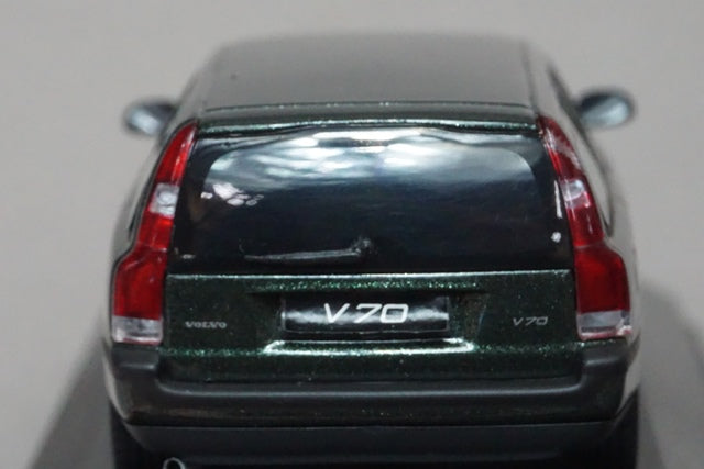 1:43 MINICHAMPS 430171212 VOLVO V70 2000 Olive Metallic